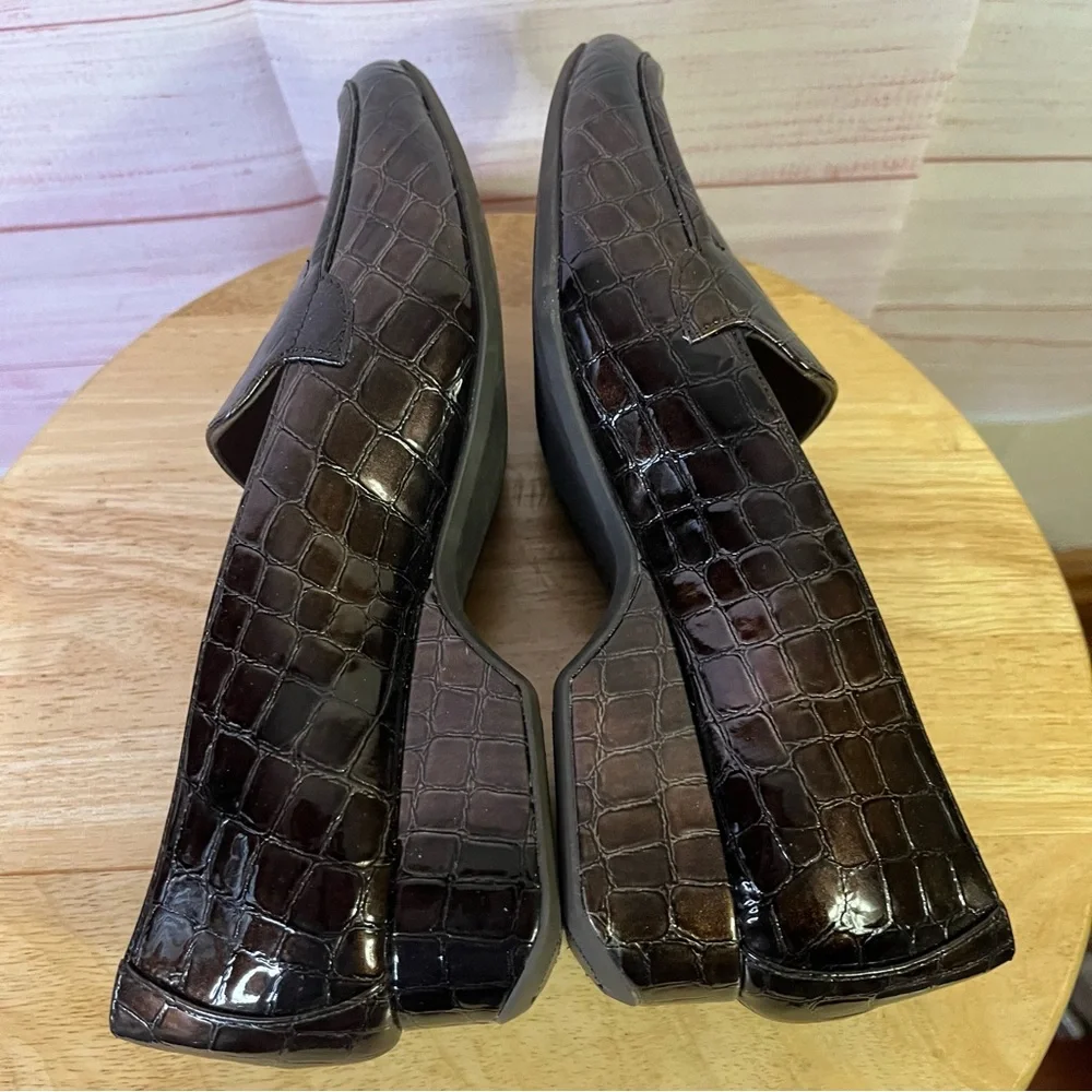 Ann Klein iflex Kamden Brown Croc Print‎ Flat Loafers Size 7.5